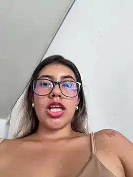 Try girls webcam shows. Sweet cute Free Performers.