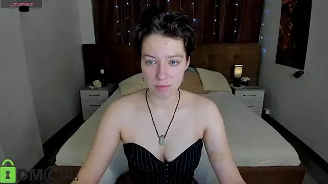 Freechat Sara_Frayer on StripChat