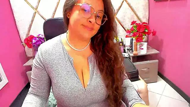 Try girls webcam shows. Sweet cute Free Performers.