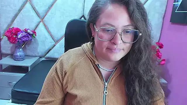SaraThomso from StripChat