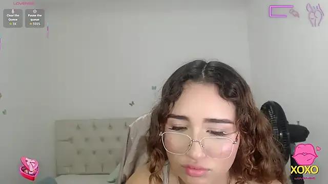sasha_17_ from StripChat is Freechat