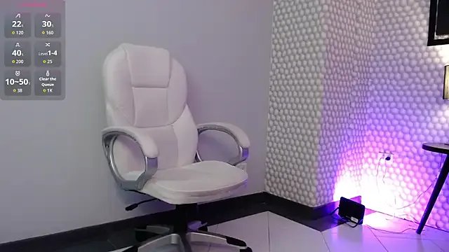 SashaaVixen from StripChat is Freechat