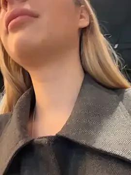 SashaCatt from StripChat is Freechat