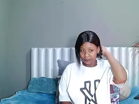 SavageHoney on StripChat 