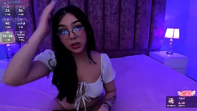 Try girls webcam shows. Sweet cute Free Performers.