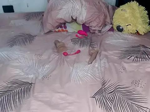 scarlett2310 from StripChat is Freechat