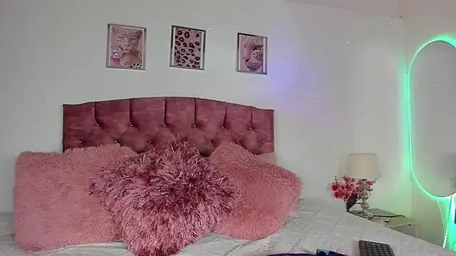 Try girls webcam shows. Sweet cute Free Performers.