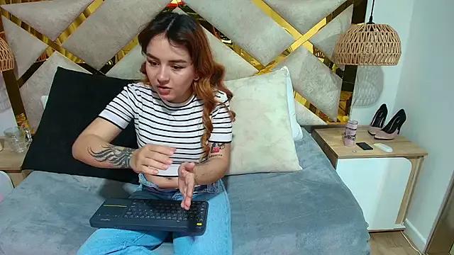 Scarlett_Vegaa from StripChat