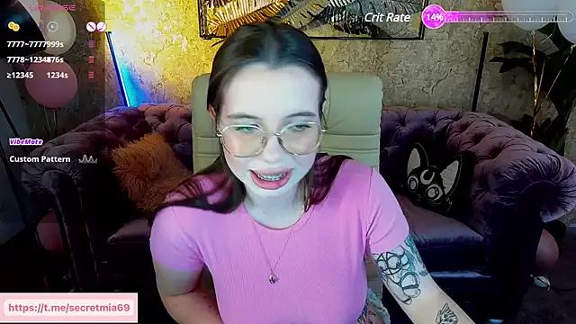 Try girls webcam shows. Sweet cute Free Performers.