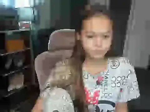 Try girls webcam shows. Sweet cute Free Performers.