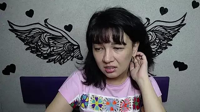 SelenaFly from StripChat is Freechat