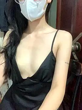 SelenaHoney from StripChat is Freechat