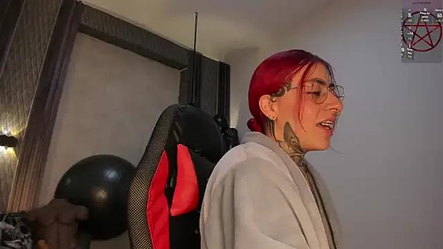 Try girls webcam shows. Sweet cute Free Performers.