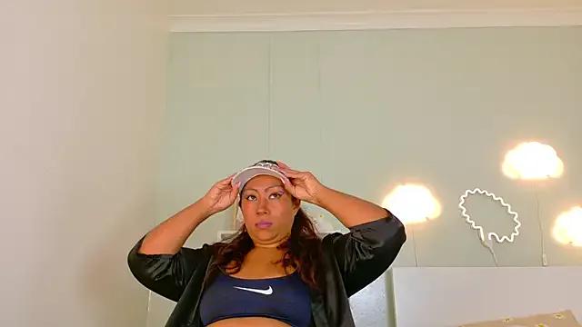 SeleneGibson__ from StripChat is Freechat