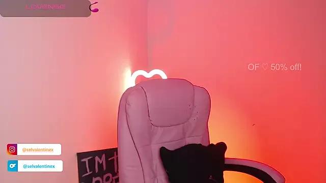selvalentinex from StripChat is Freechat