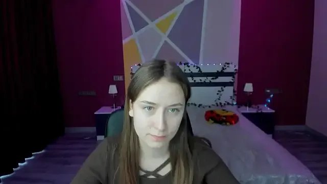 SerenityWild from StripChat is Freechat