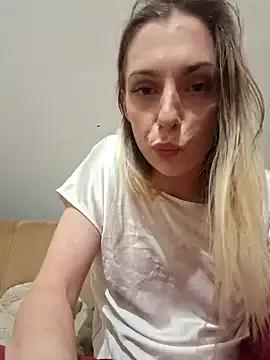 SexyAlya from StripChat is Freechat