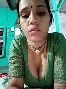 Sexygirl2f from StripChat is Freechat
