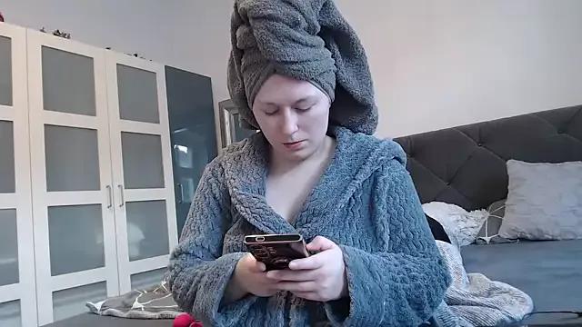 Try girls webcam shows. Sweet cute Free Performers.