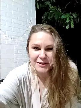 SexyMichellexo from StripChat is Freechat