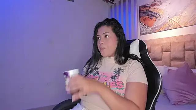 sharonscoth from StripChat is Freechat