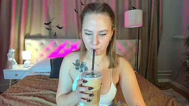 Sheila_Rich from StripChat is Freechat