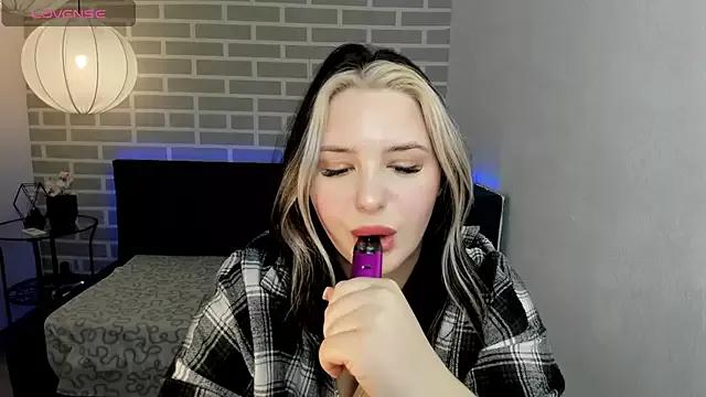 Try girls webcam shows. Sweet cute Free Performers.