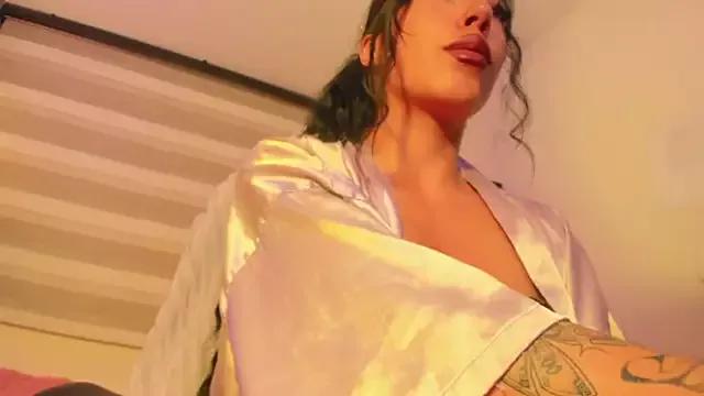 Try girls webcam shows. Sweet cute Free Performers.