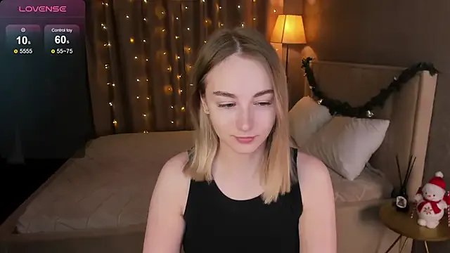 Group Shy_Polly on StripChat