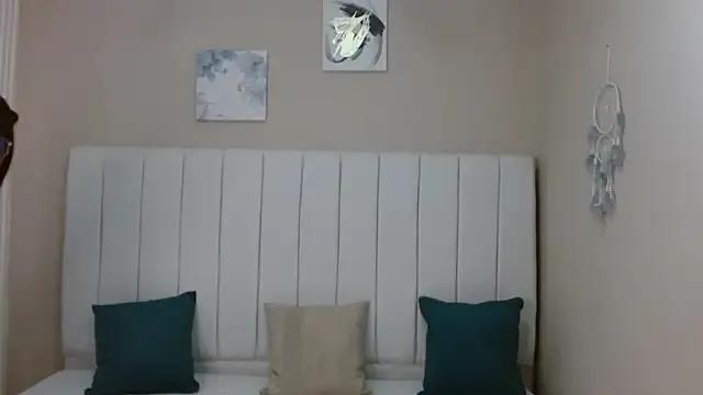 Try girls webcam shows. Sweet cute Free Performers.