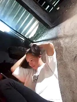 simi-lucy from StripChat is Freechat