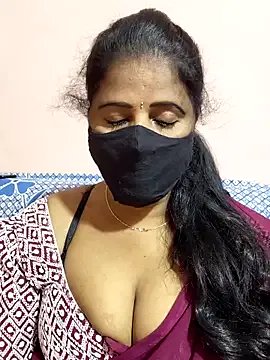 siri_tamiltelugu from StripChat is Freechat