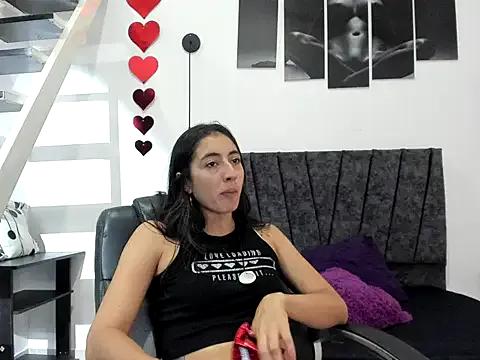 skinny_kinkyxx from StripChat is Freechat