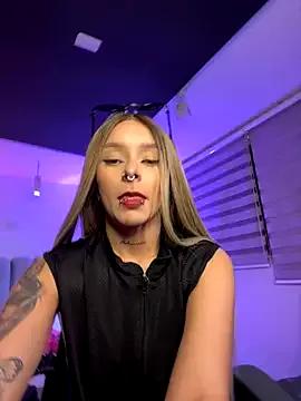 Try girls webcam shows. Sweet cute Free Performers.