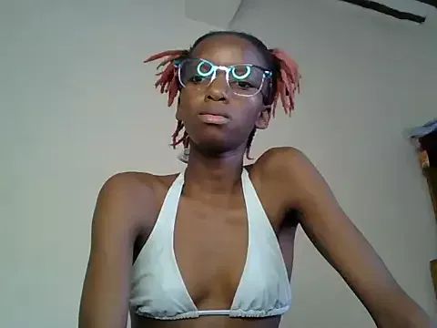 slimthicky from StripChat is Freechat