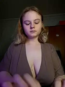 SlipperSherry from StripChat is Freechat
