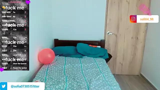 Try girls webcam shows. Sweet cute Free Performers.