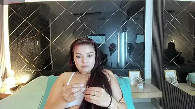 Try girls webcam shows. Sweet cute Free Performers.