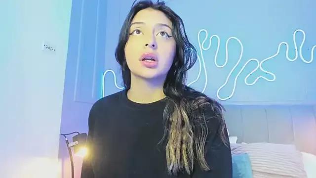Sofly_s from StripChat