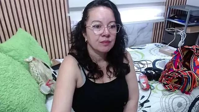 Try girls webcam shows. Sweet cute Free Performers.