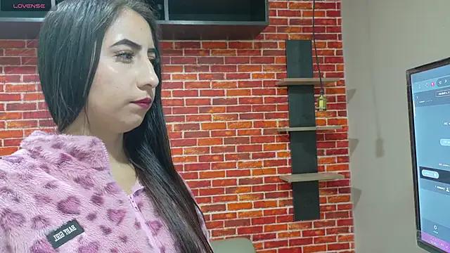 Sophi_Thaylorr from StripChat is Freechat