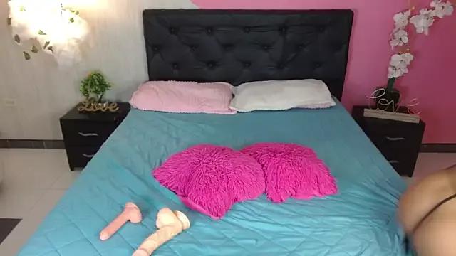 sophia_brunette_ from StripChat is Freechat