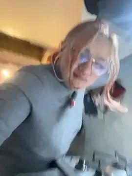 Sophia_Weest99 from StripChat is Freechat