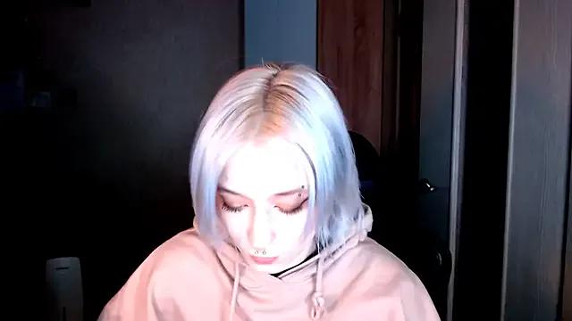 SophiaLur from StripChat is Freechat