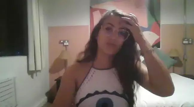 Sophie_______ from StripChat is Freechat
