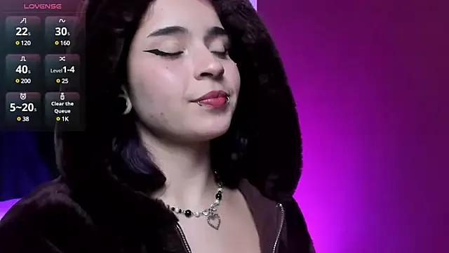 SophieCats from StripChat is Freechat