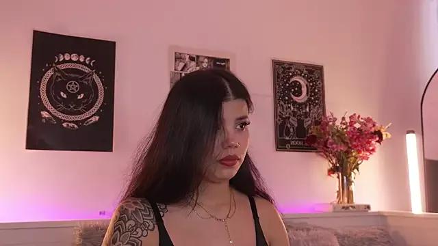 sophieee_art from StripChat is Freechat