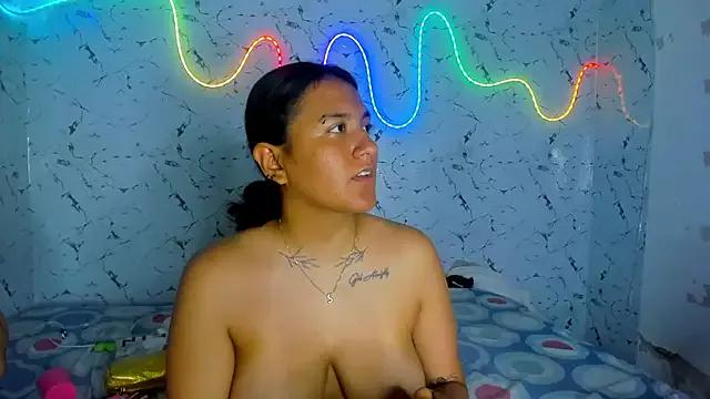 Soso_And_Esme from StripChat