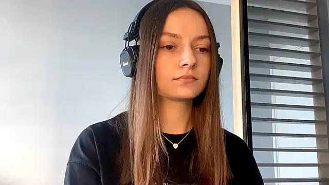 Try girls webcam shows. Sweet cute Free Performers.