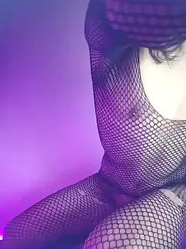 Soyshelly from StripChat is Freechat
